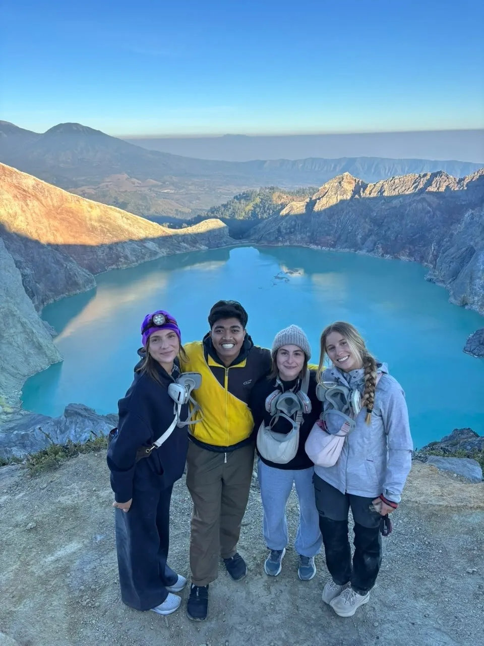 Guests & guide at Ijen lake